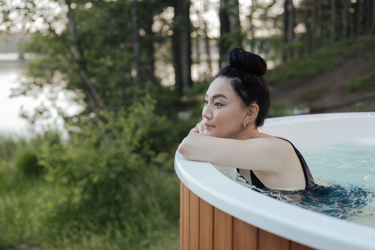 Create an Inviting Outdoor Oasis: Your Guide to Hot Tub Landscaping - TUBTEK