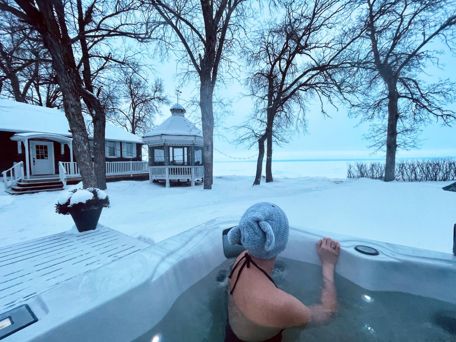 Getting Your Hot Tub Ready for Winter - TUBTEK