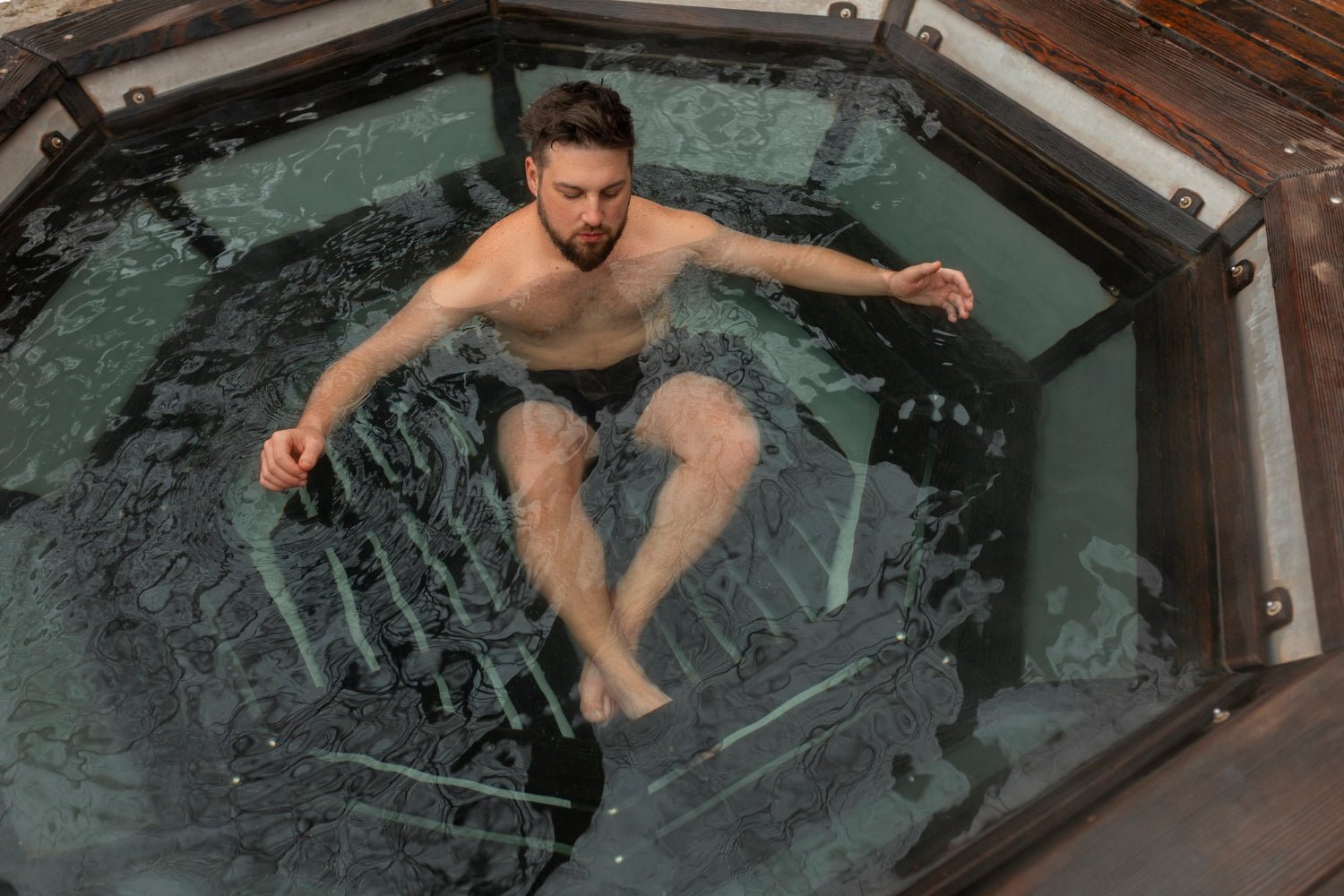 Health Perks of Relaxing in a Hot Tub - TUBTEK