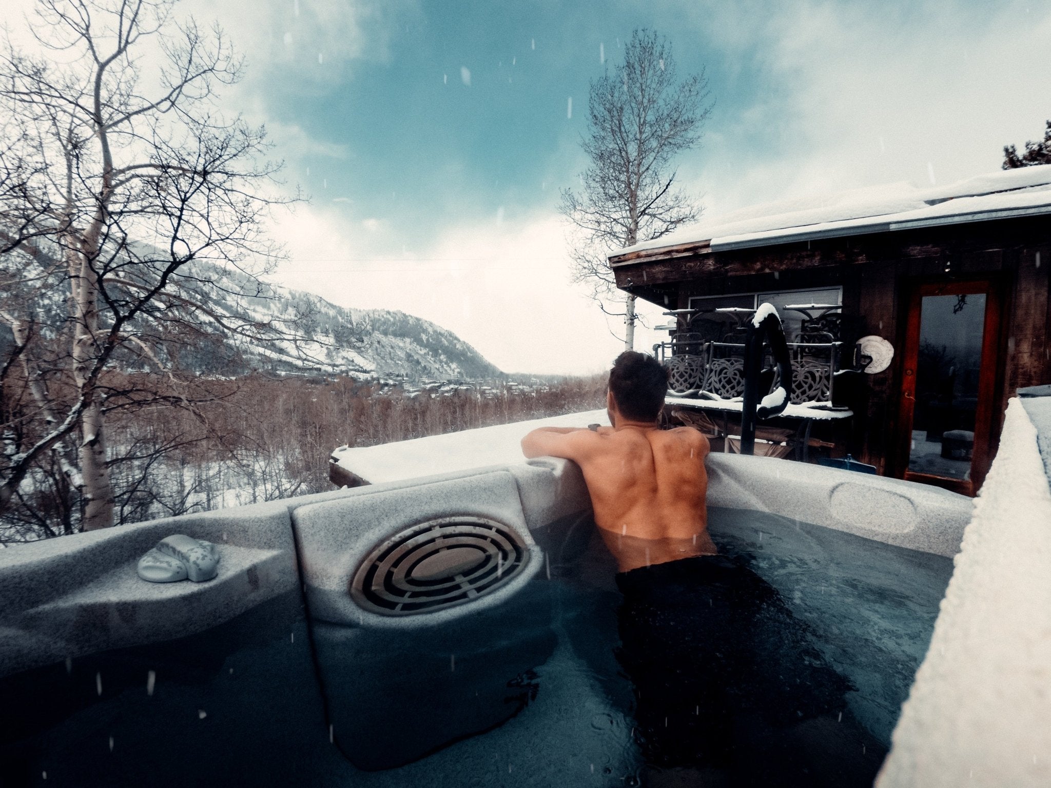 Preparing Your Hot Tub for Winter: Tips for Seamless Winterization - TUBTEK