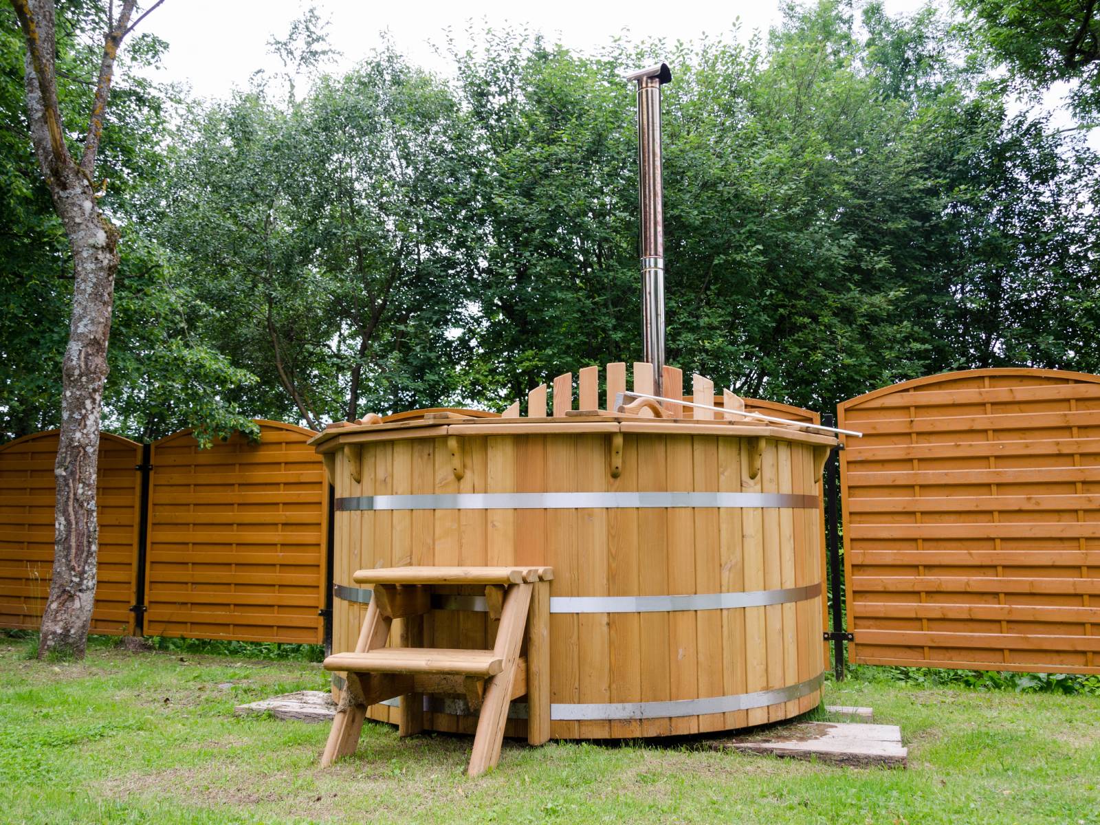 Step Up Your Spa Game: The Benefits of Hot Tub Steps - TUBTEK