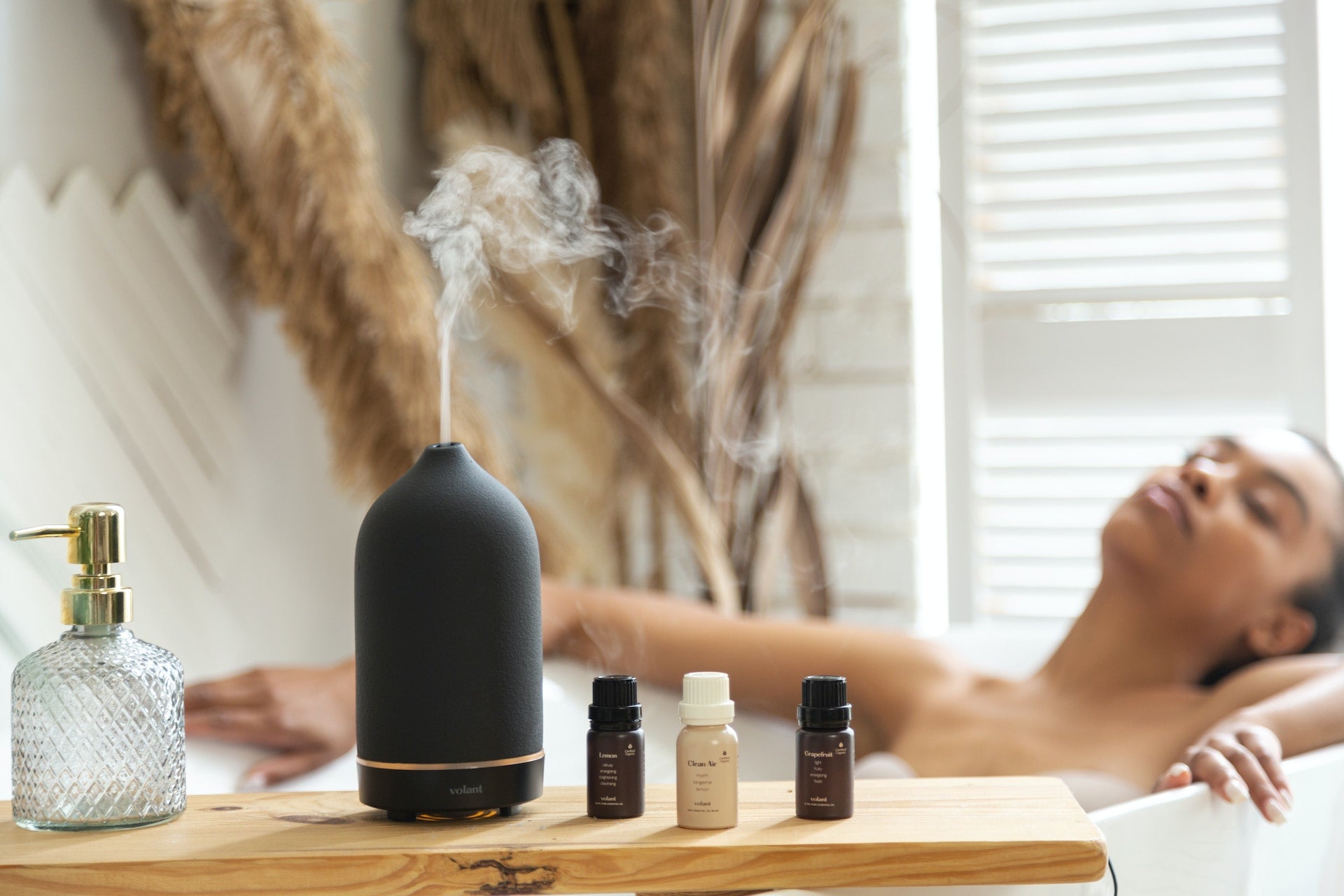 Hot Tub Aromatherapy: Unlocking the Benefits of Scented Spa Sessions - TUBTEK